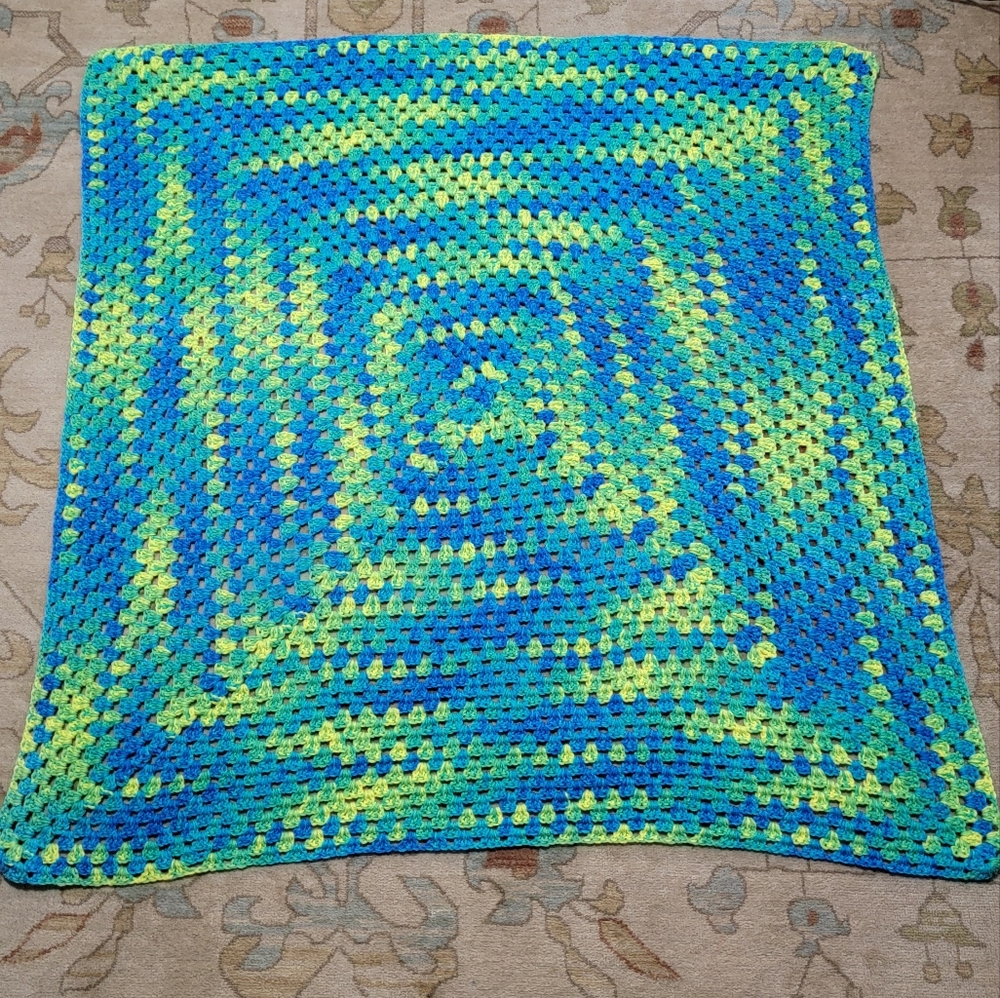 Handcrafted Crochet Afghan 48"x48" Blue Green Yellow Verigated Spiral pattern - Picture 7 of 10